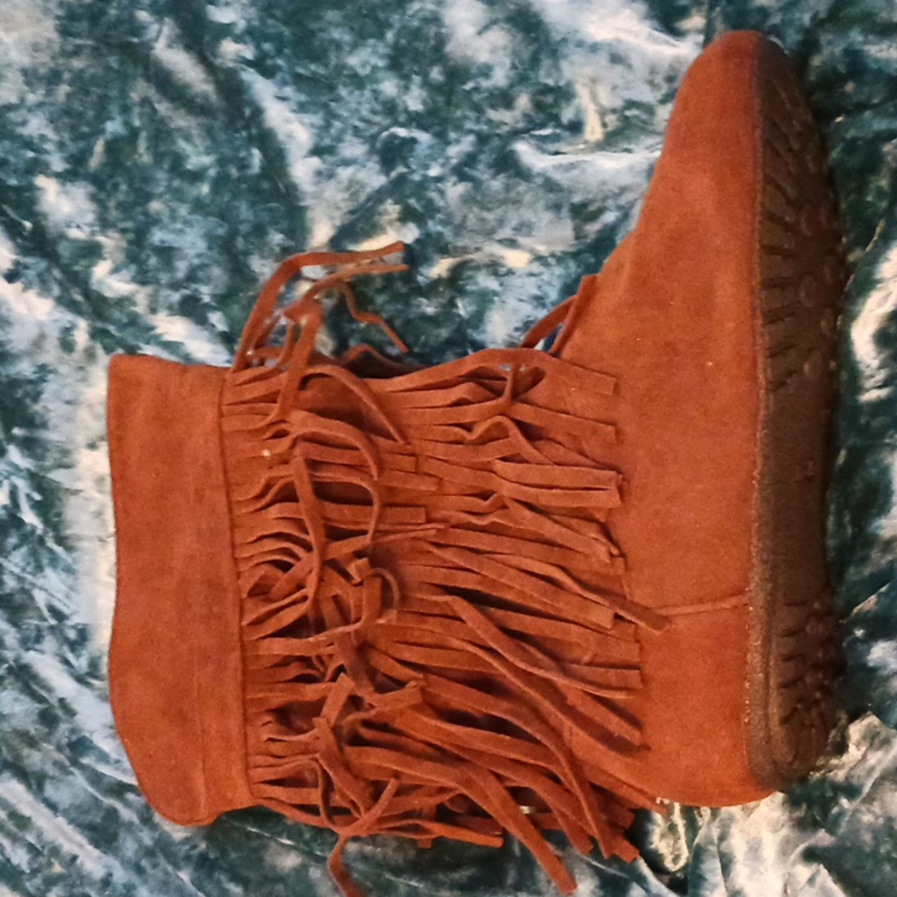 Girls boots